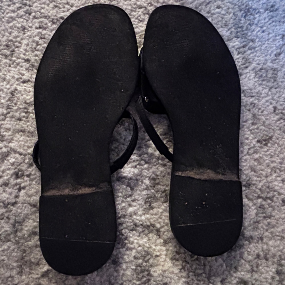 Steve Madden Knola Leather Sandals
With Gold Size: 9 - Picture 6 of 6